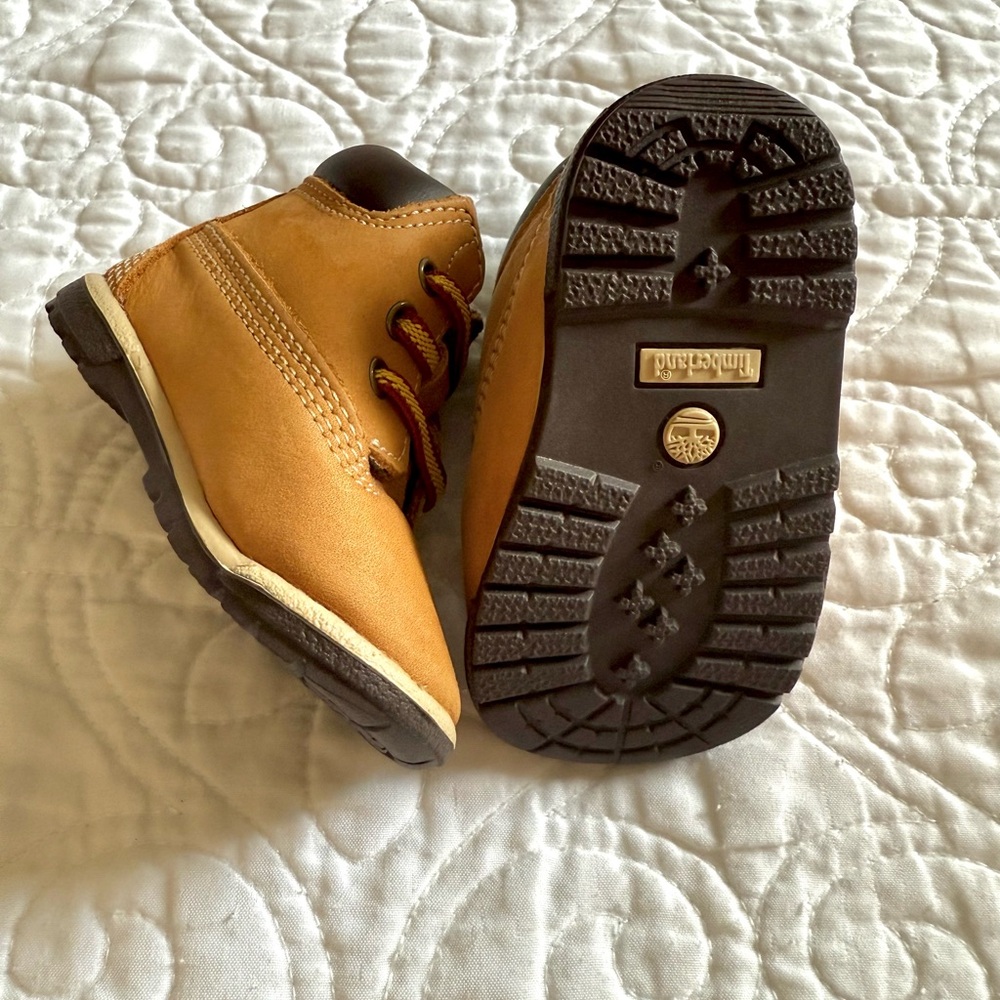 Authentic Baby Infant Timberland Boots Booties Hard Sole Size 1 Wheat Brown